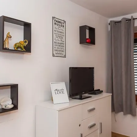 Antonio Apartmán *